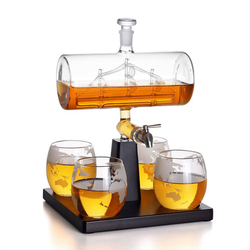 Decanter Globe Set - Dekanter do whisky o antycznym kształcie,