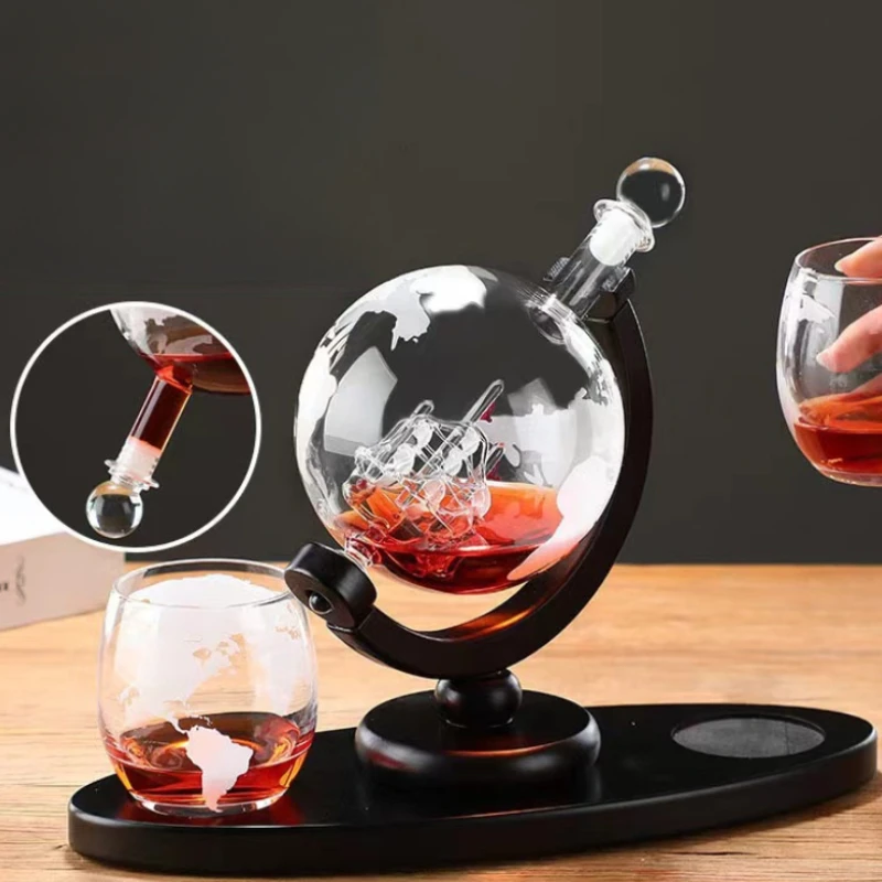 Kielich do whisky w kształcie  – Decanter Globe Set recenzja i cena